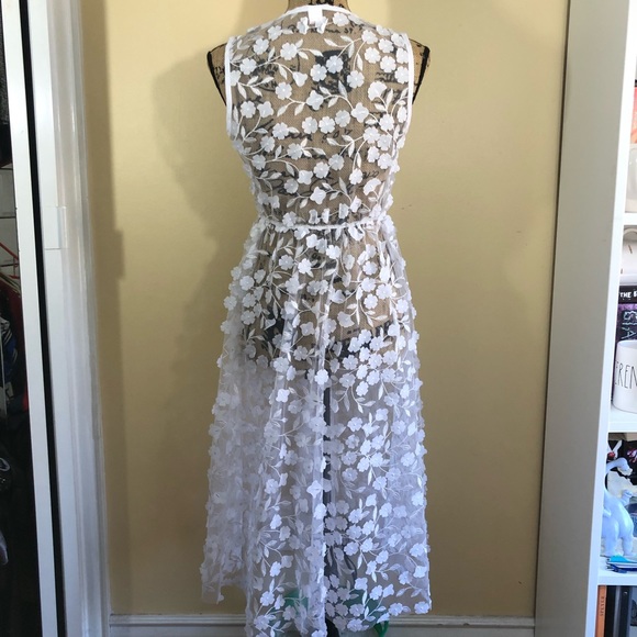 UO Only Hearts Fenella Sheer Floral Midi Dress - Picture 3 of 5